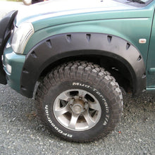 ISUZU D-MAX 2002-2006 Double Cab Fender Flares
