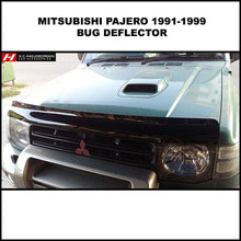 Mitsubishi Pajero Bug Deflector